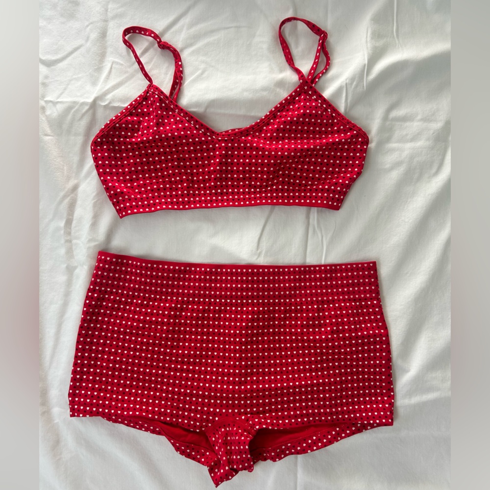 Fabletics 2 Piece Valentine Boyshort/Bra Lounge Set, Size Large (10-12)